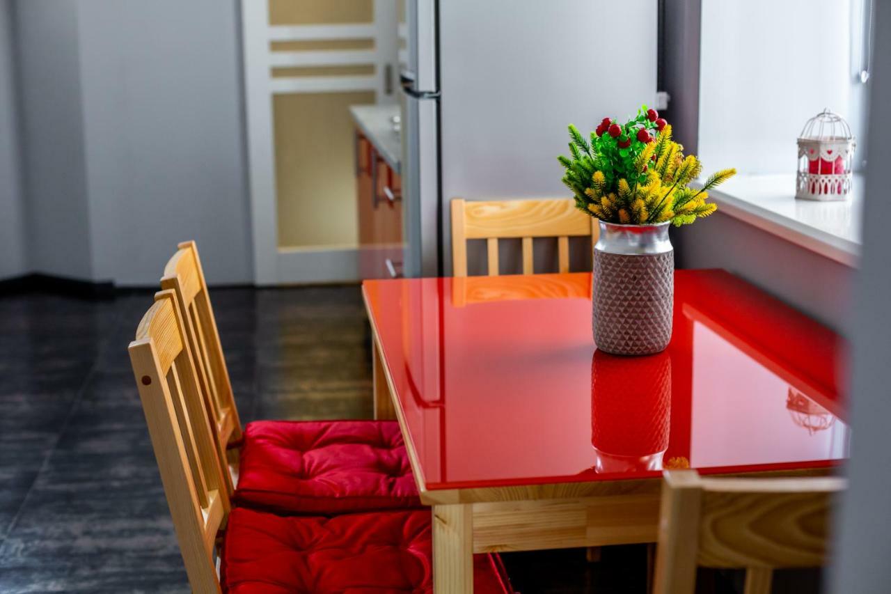 Alfa Apartments Chornovola Lviv Kültér fotó